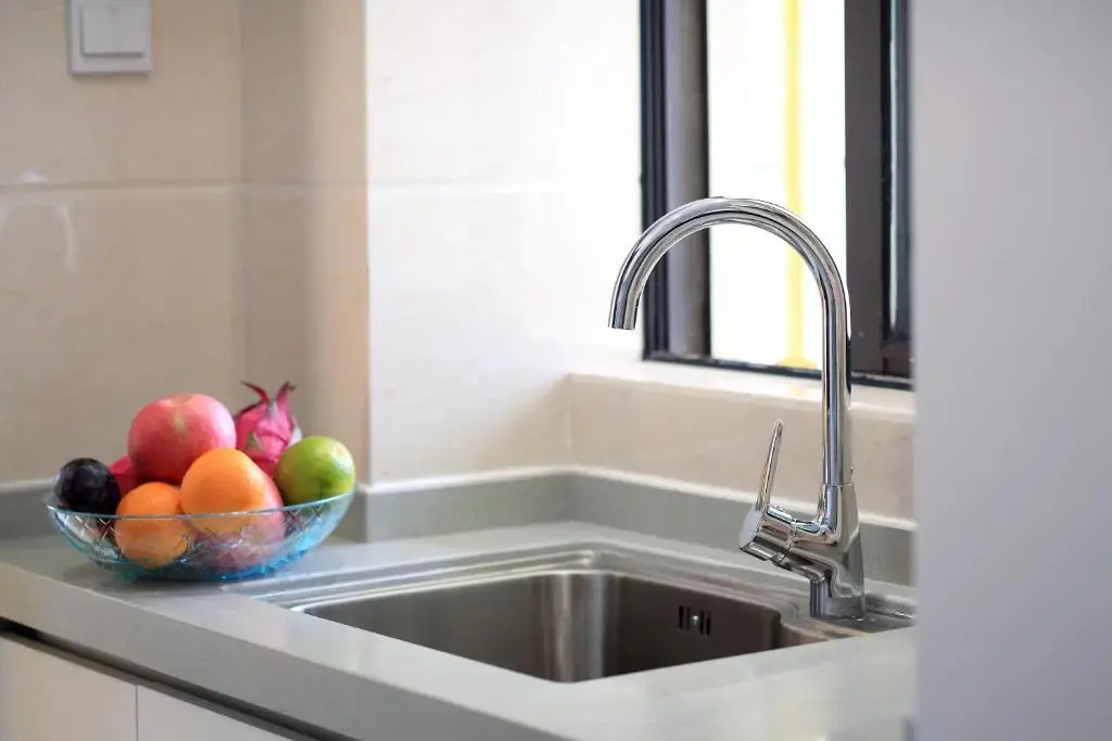 Green Collection Care Hotel (24 Hours Free Transfer from Meilan Airport/Railway Station)