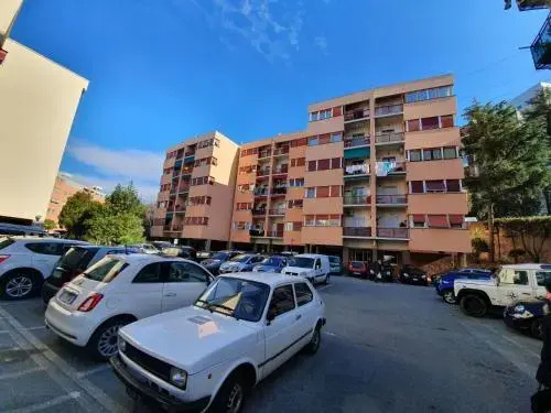 Flat 2 Bedrooms - Genoa