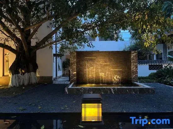 Sanjiangyue Holiday Hotel