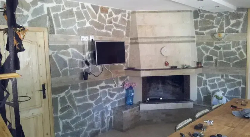 Zornica House