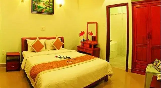 Tuong Phat Hotel