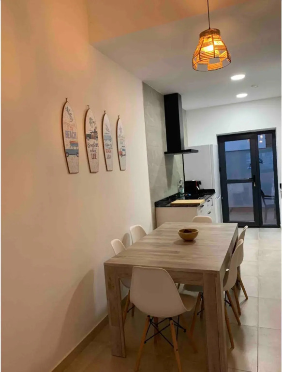 Covento Beach 2, centro con garage y patio