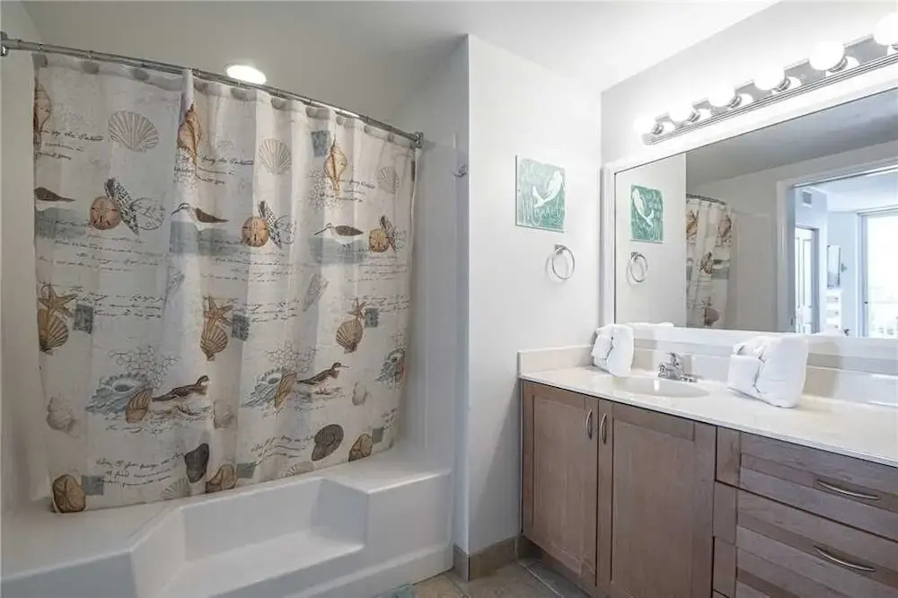 Harbourgate Marina #624 - 2 Br Condo