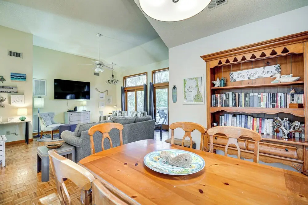 1/2 Mi to Beach Access: Southern Shores Gem + Deck