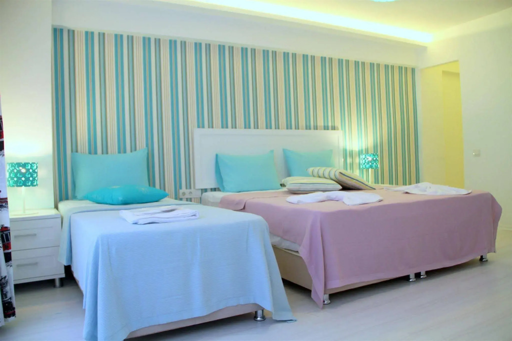 Yazar Hotel