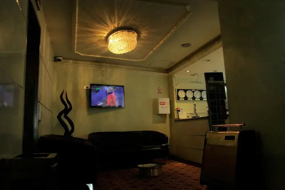 Yoly Addis Hotel
