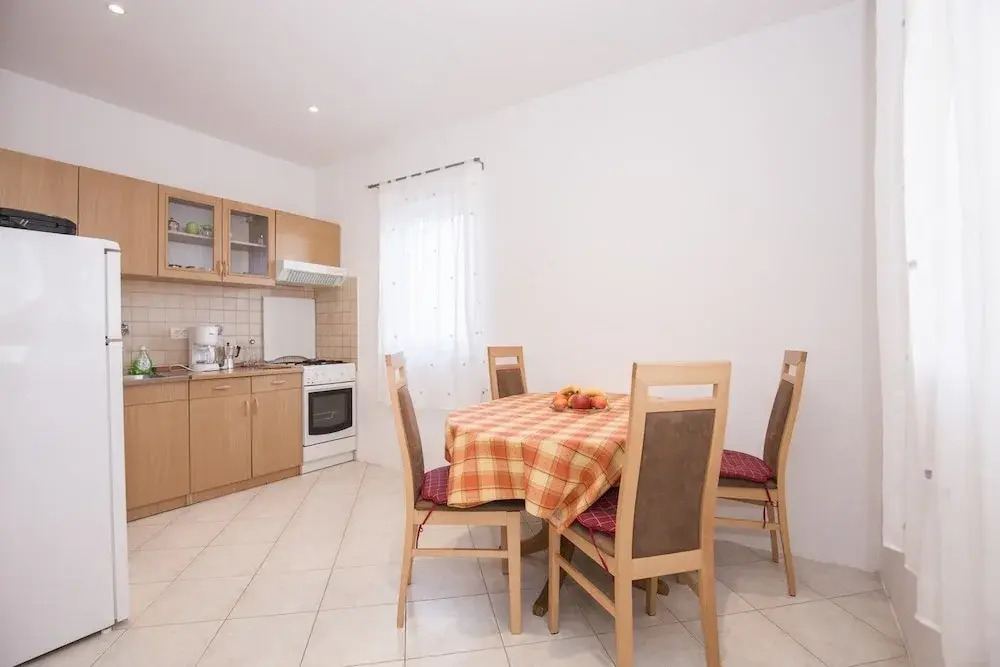 Apartments Alen / Two Bedroom A5