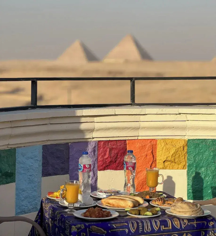 Atlantis Pyramids Inn New