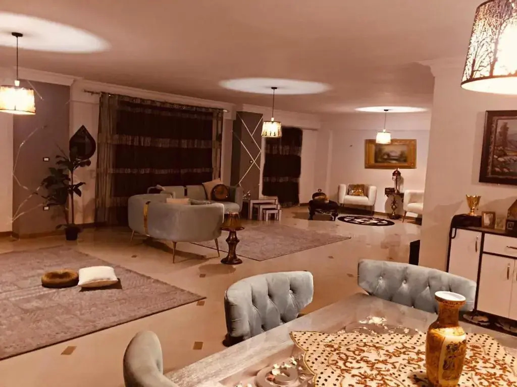 شقة فندقية فاخرة اطلاله نادي الزمالك