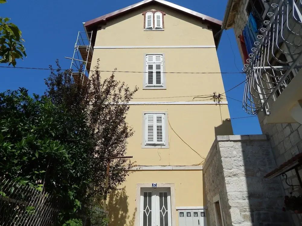 Apartments Moni