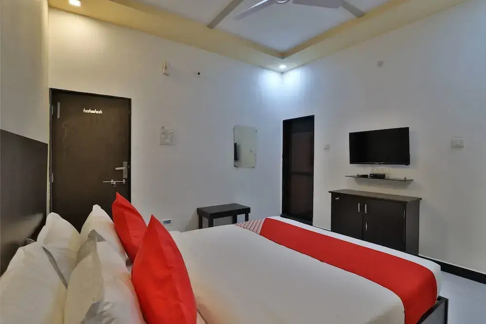 OYO 37298 Hotel Ocean