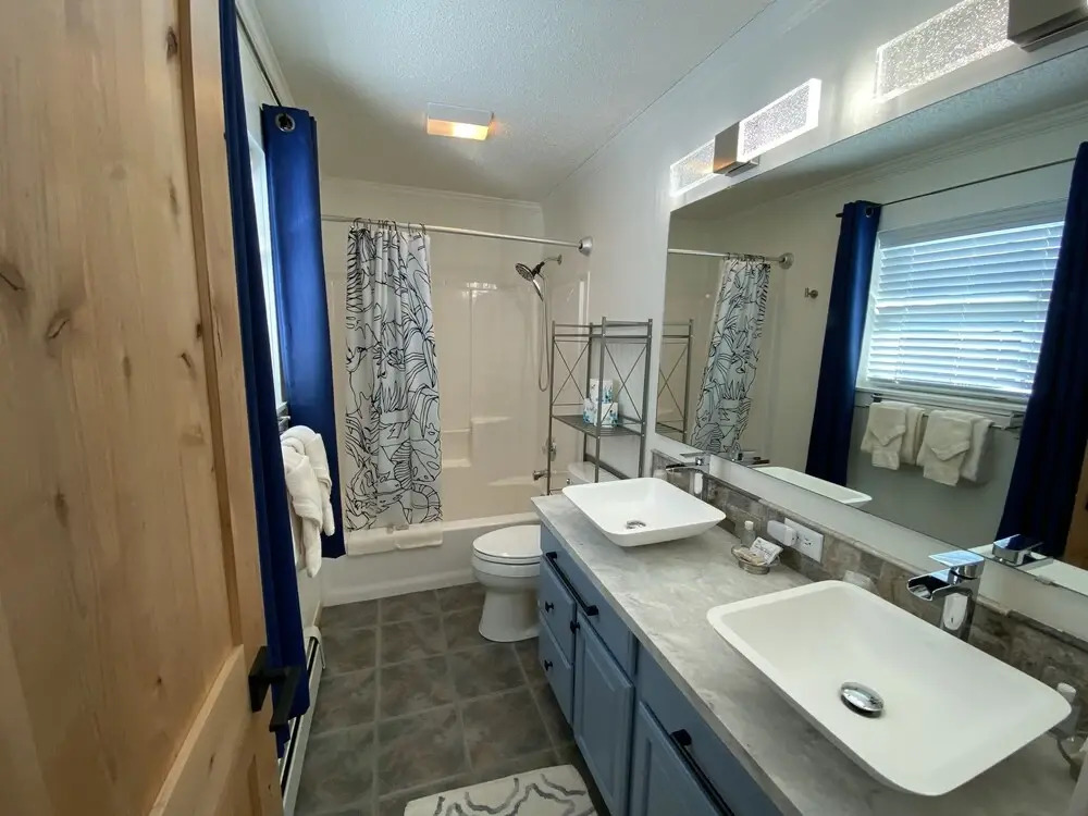 Miners Run 77 3 Bedroom Home by Redawning