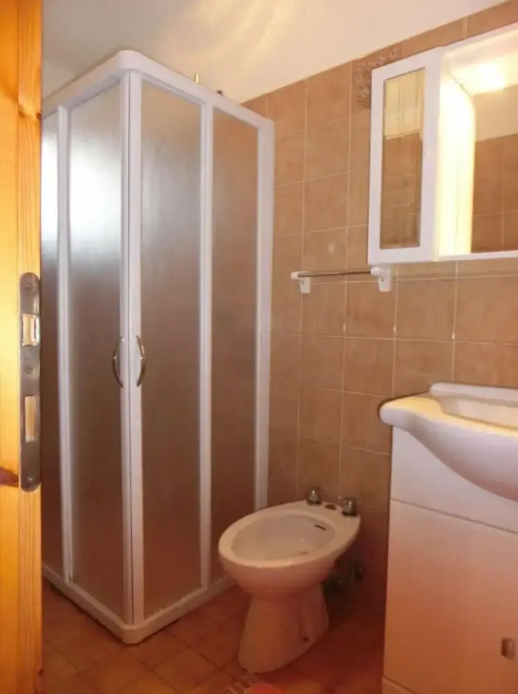 Cozy one bedroom apartment with pool and AC