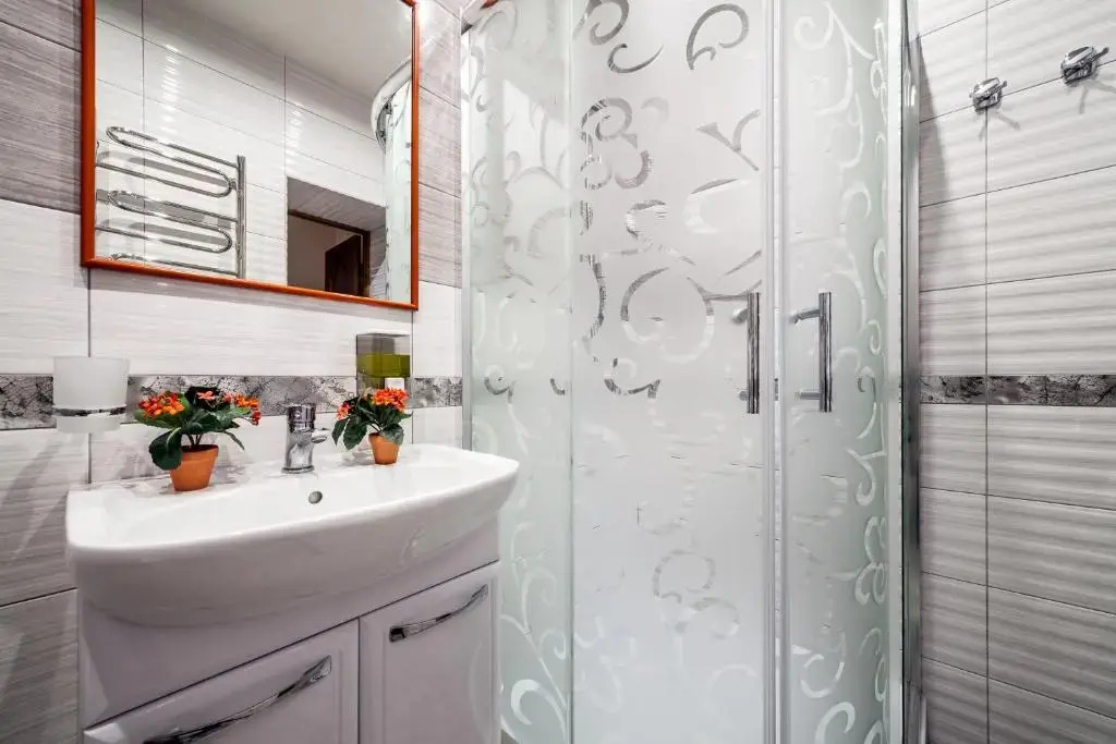Modern 2BR Apartment in Central Lviv