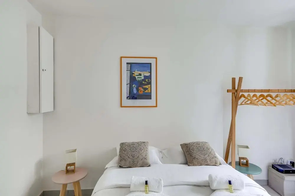 Charming Flat - 6 Mins to Gare Du Nord Metro