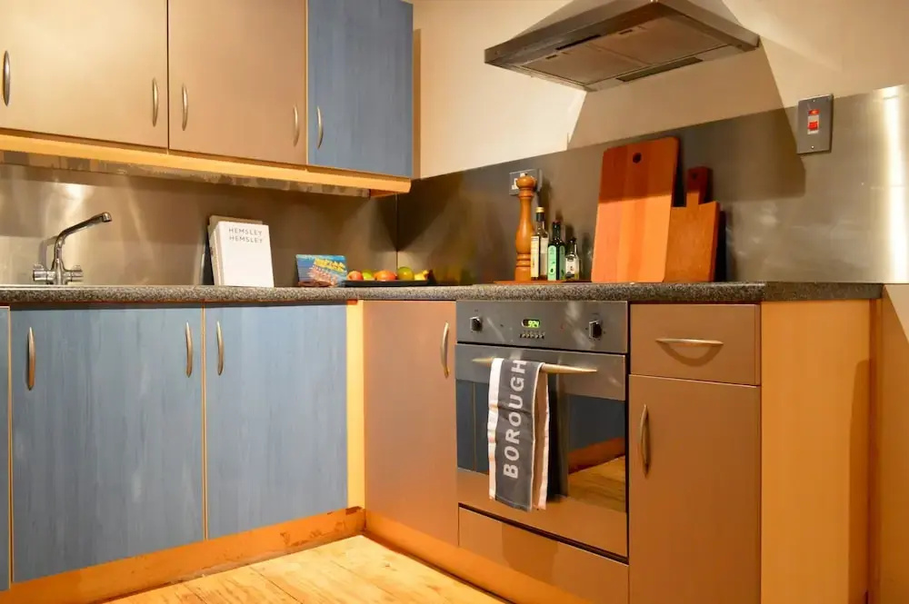 Stunning and Arty Penthouse Flat near Borough Mark