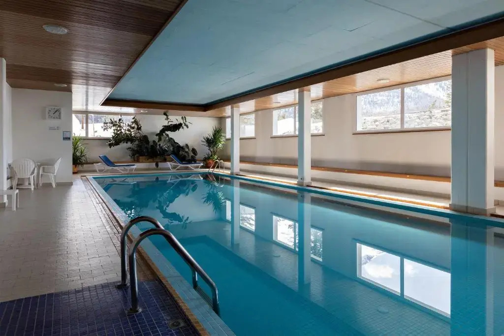 !NEW! Modern crossing apartment facing Piz Rosatsch