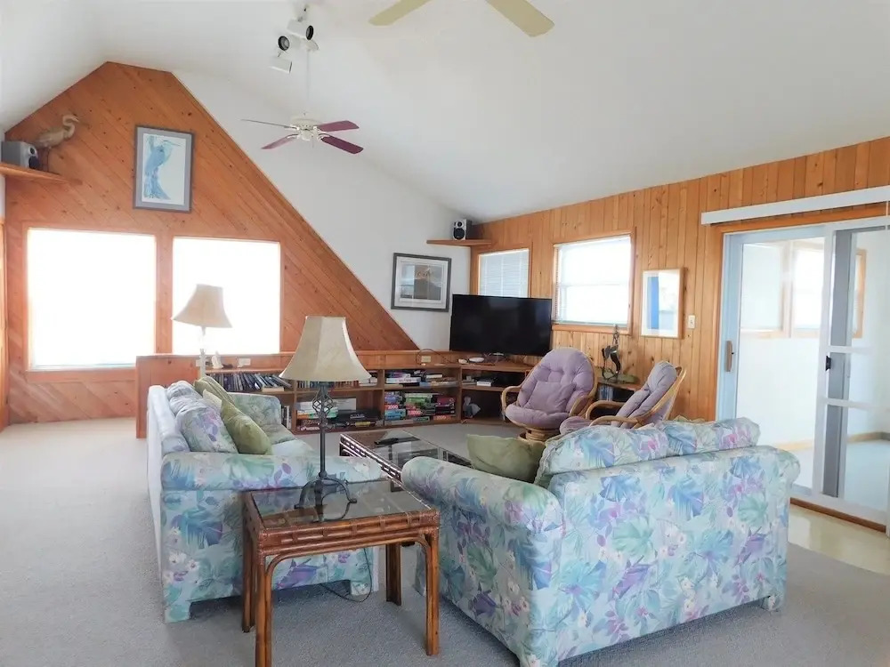 Salamander II 3 Bedrooms 2 Bathrooms Home