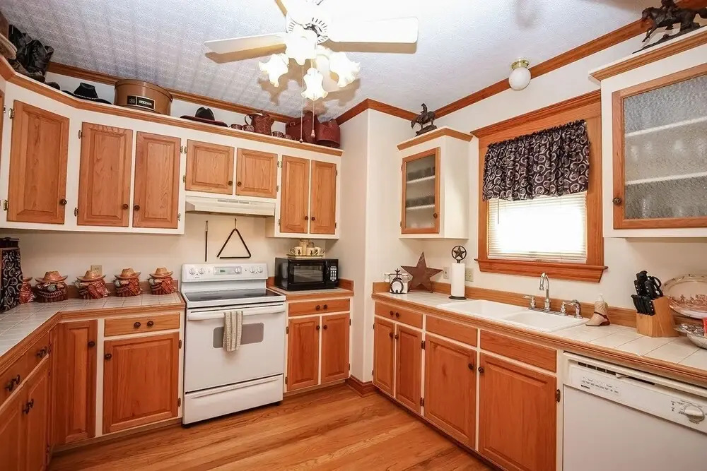 Texana Guesthouse 3 Bedroom Home by Redawning