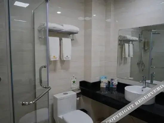 Homeinn Pebble Hotel (Baoji Guozhen Dongguan Century City)