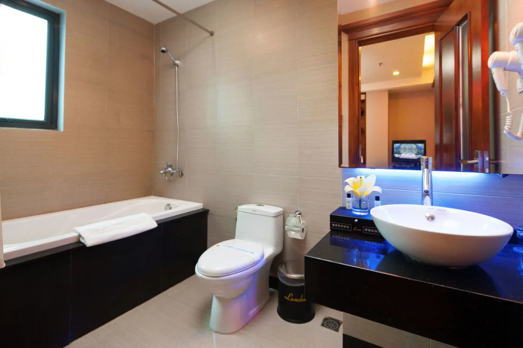 Luxeden Signature Hotel