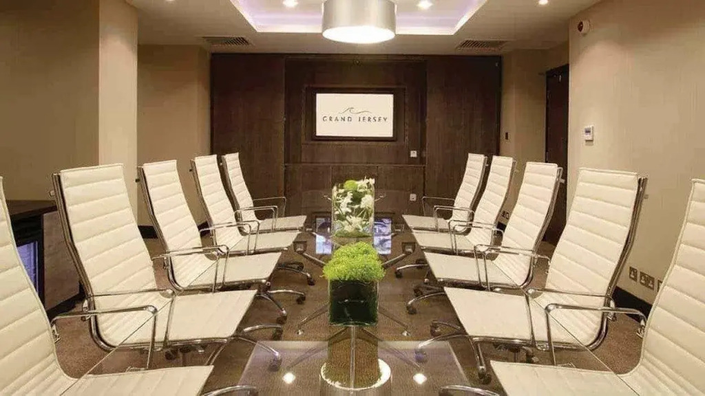 Grand Jersey Hotel and Spa