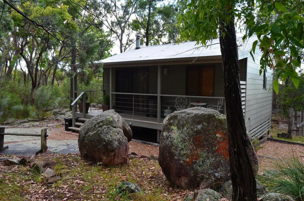 31 The Rocks