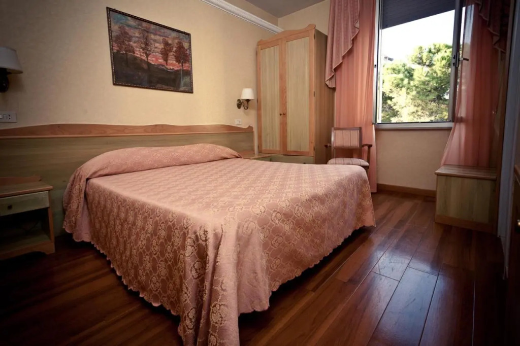Phi Hotel Ambra