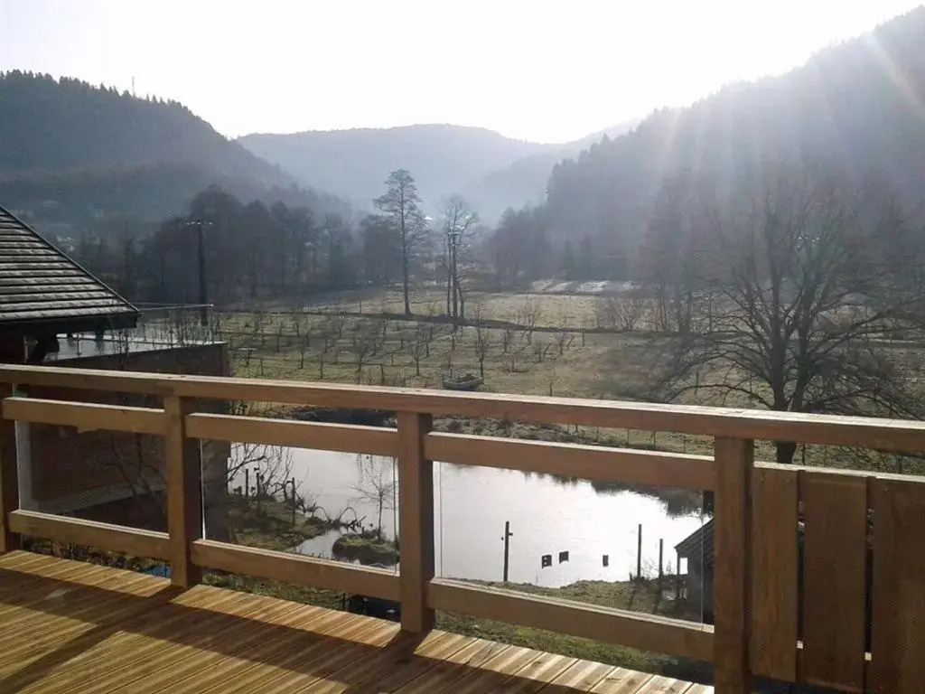 Gîte 4 étoiles avec sauna et terrasses pour 14 pers. - FR-1-589-319