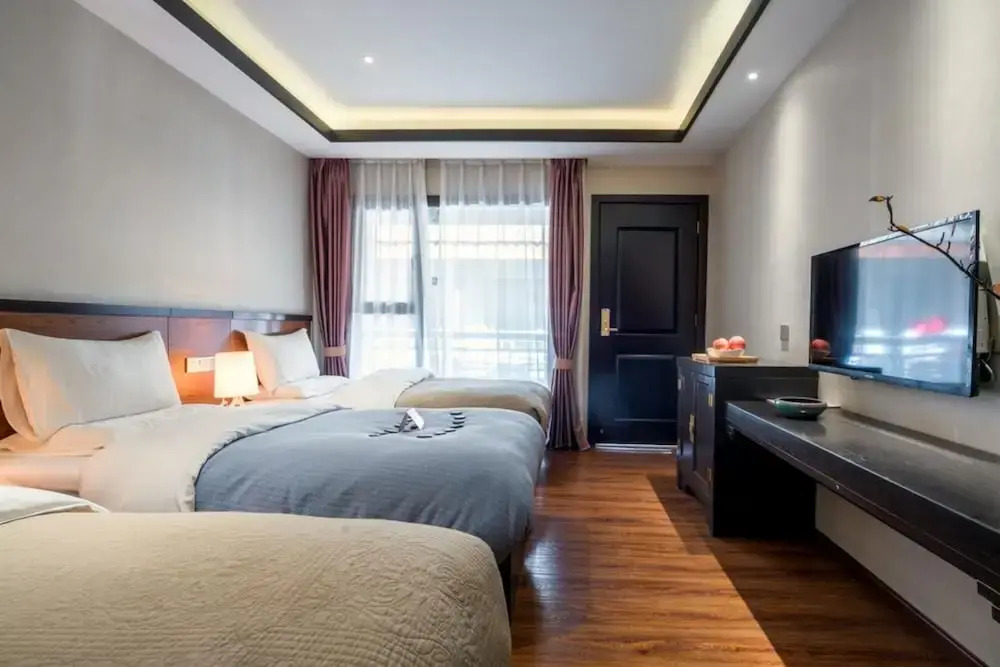 Shilily Travelling Hotel Lugu Lake