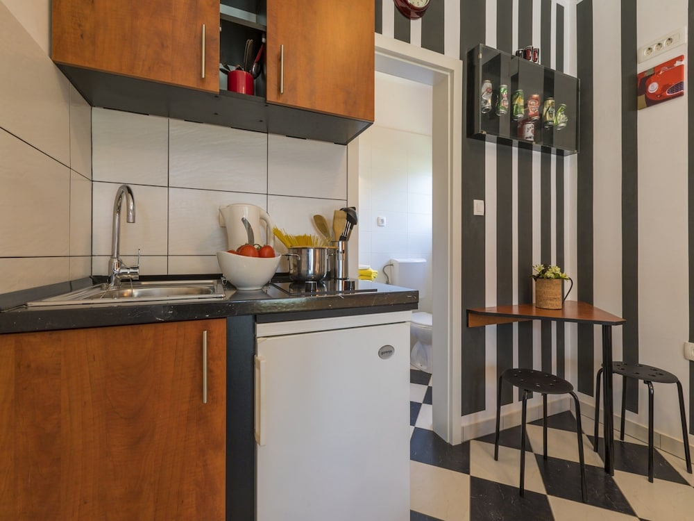Apartments and Room Rabbit