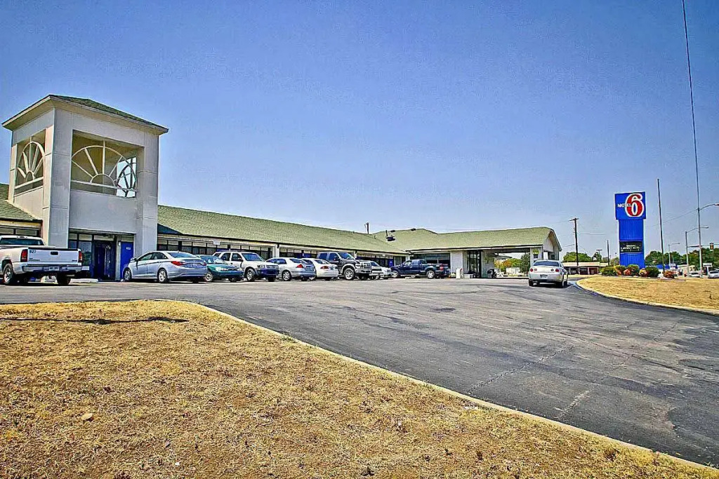Motel 6-Sallisaw, OK