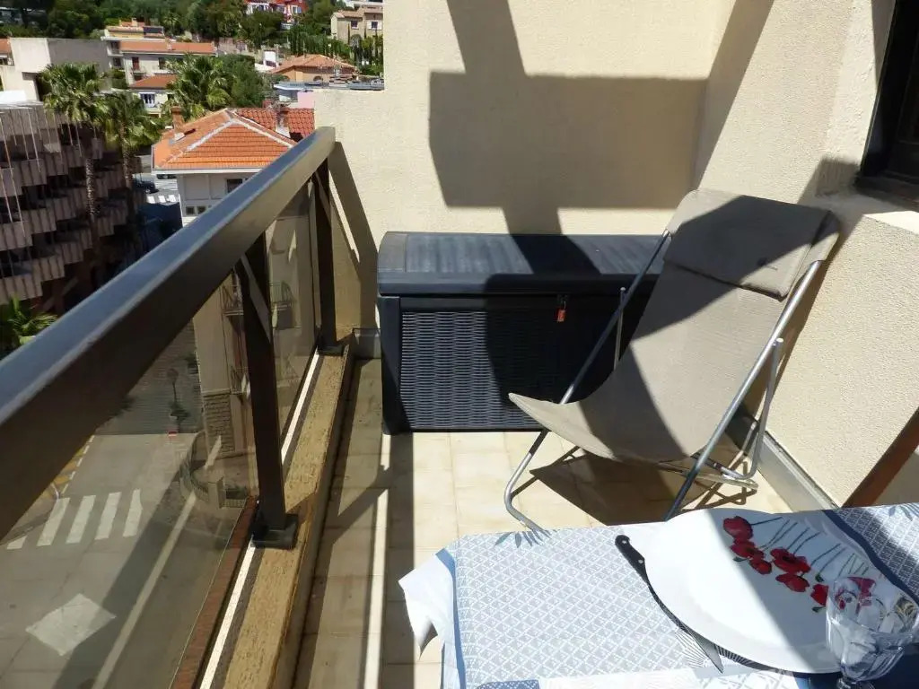 Appartement Le Lavandou, 2 pièces, 4 personnes - FR-1-308-79