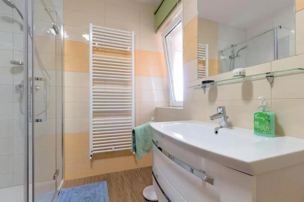 Apartment Delton
