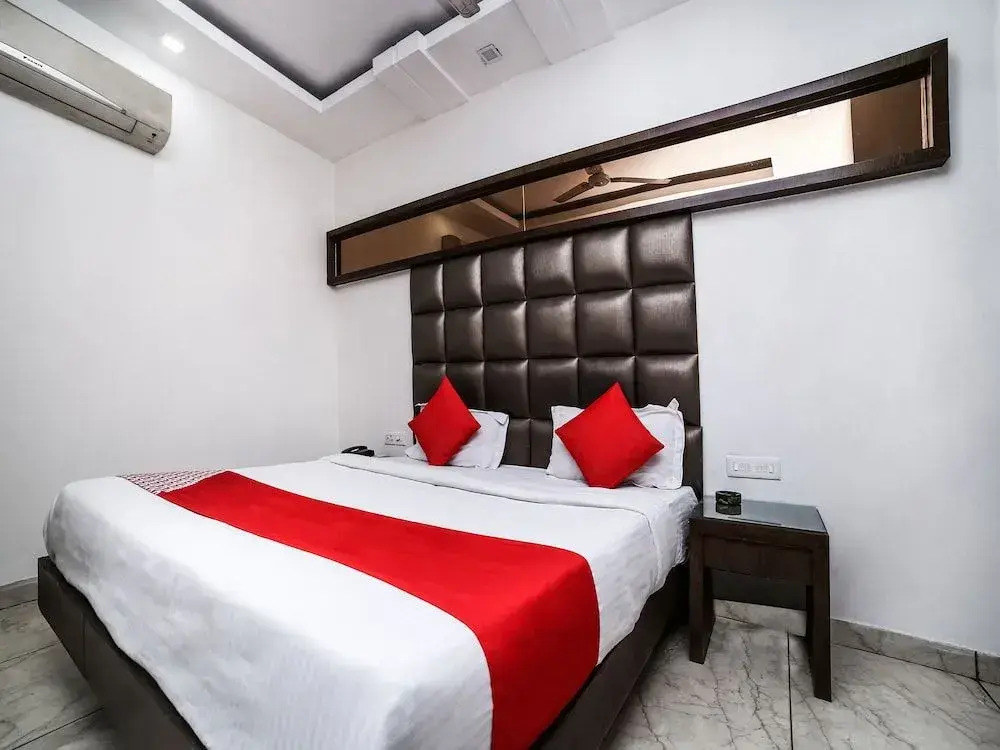 OYO 11150 Hotel Bella Vista