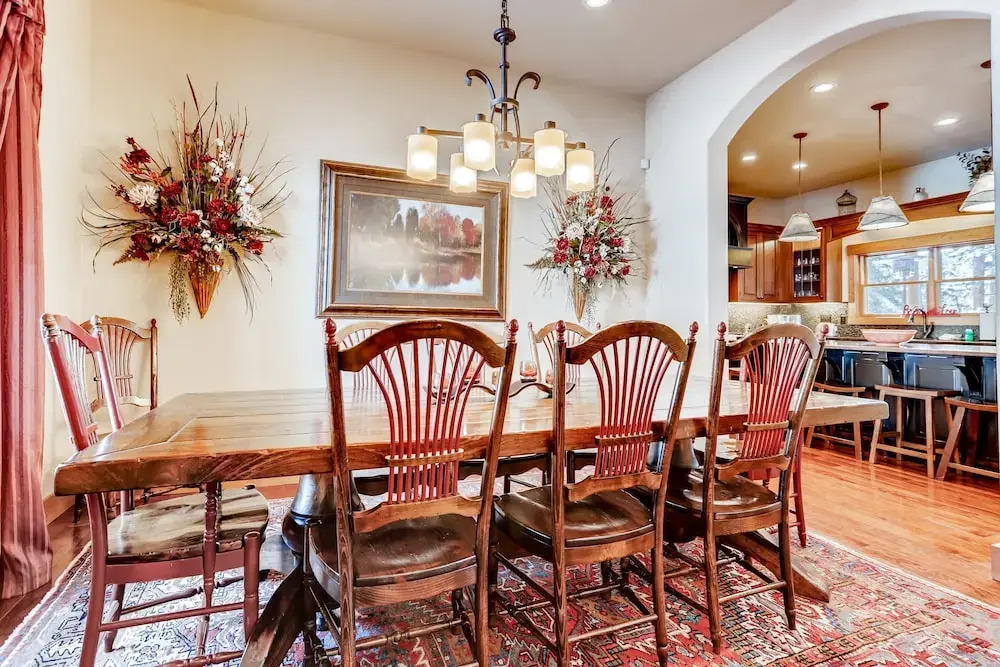 Secluded 6br W/ Hot Tub, Fire Pit & Chef's Kitchen 6 Bedroom Home