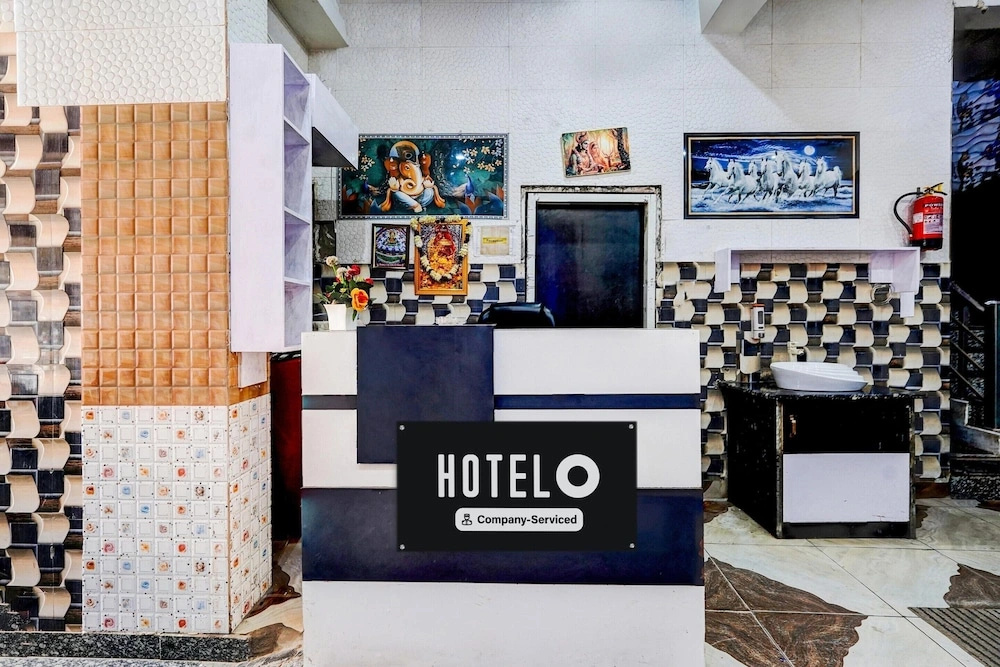 Deluxe Super Hotel O Mahadev