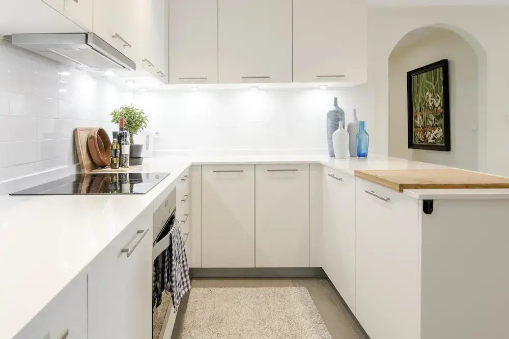 ELD3- Spacious 3 bedroom apt close to Puerto Banus