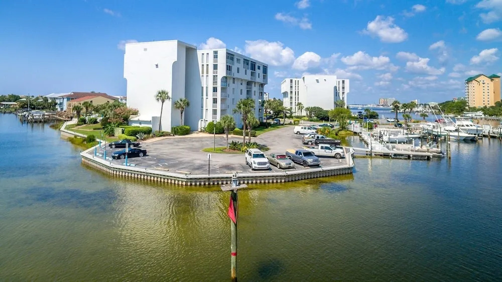 Dolphin Point 604c 2 Bedroom Condo