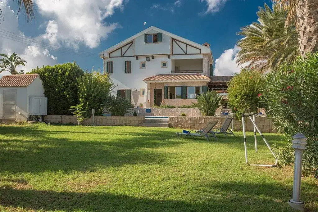 Villa Matronas Titan - Stunning 5 Bedroom Protaras Villa With Private Pool