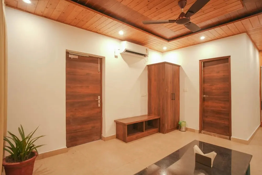 Tapovan Resorts