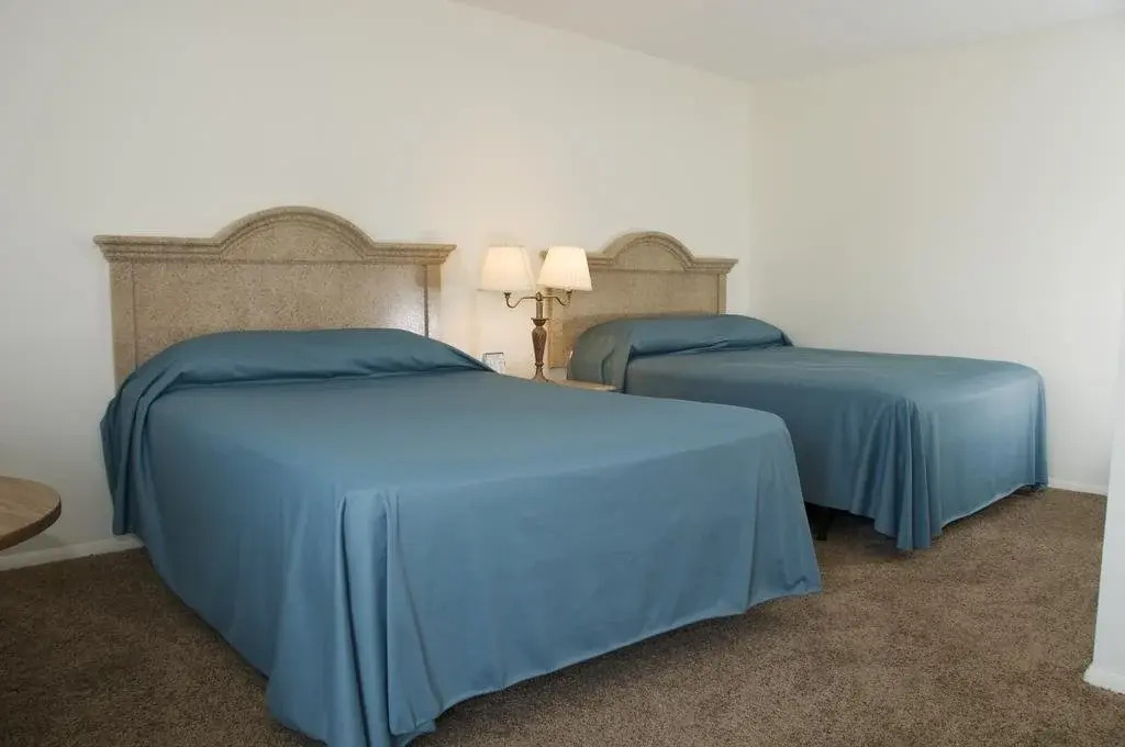 Beach Bum West-O Cabins