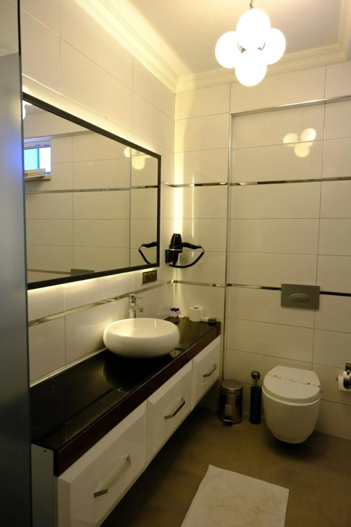 Esin Hotel