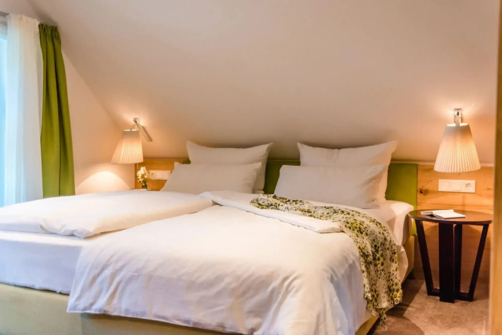 Tides Boutique Hotel - by Romantik
