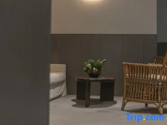 Liwu Live Homestay (People's Great Hall)