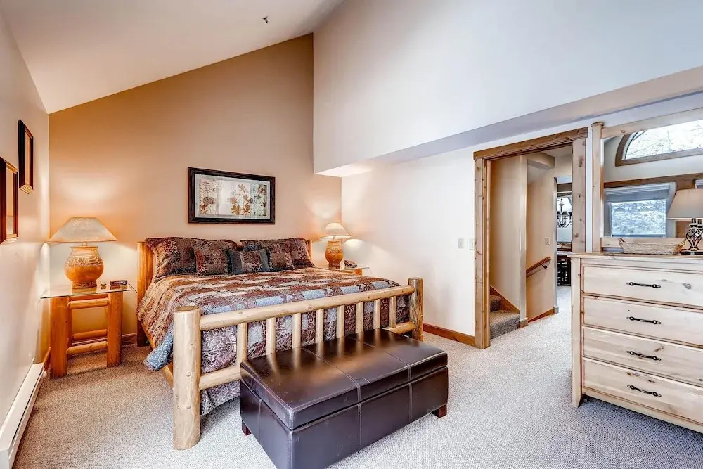 Queen Esther 2447 by Park City Lodging