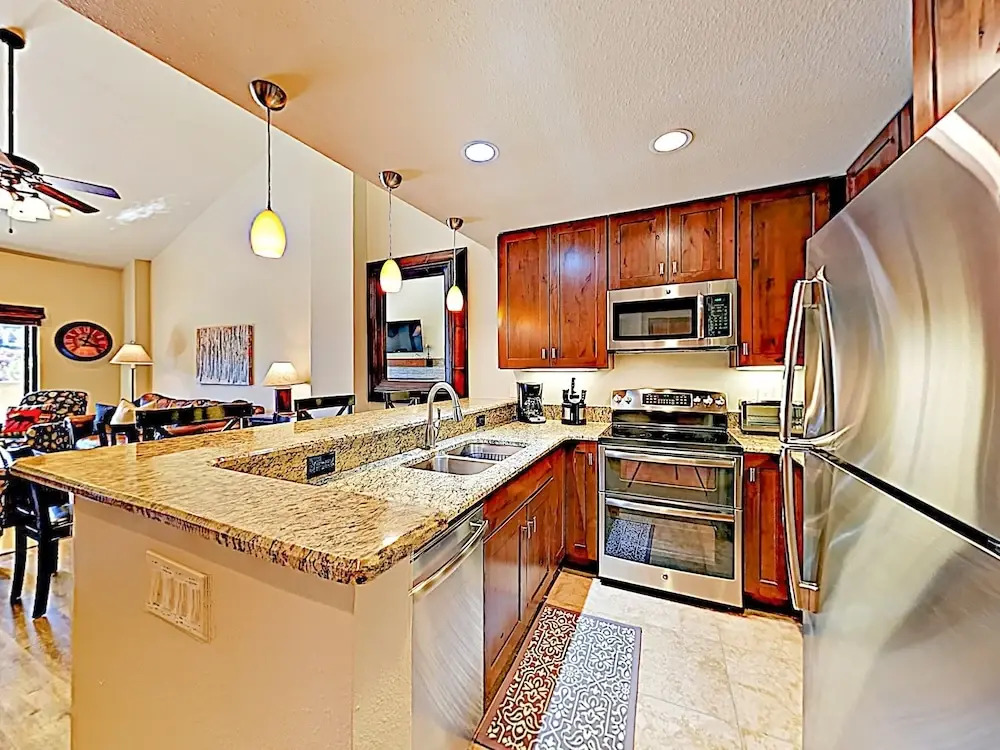 Benchmark #611 - 3 Br Condo