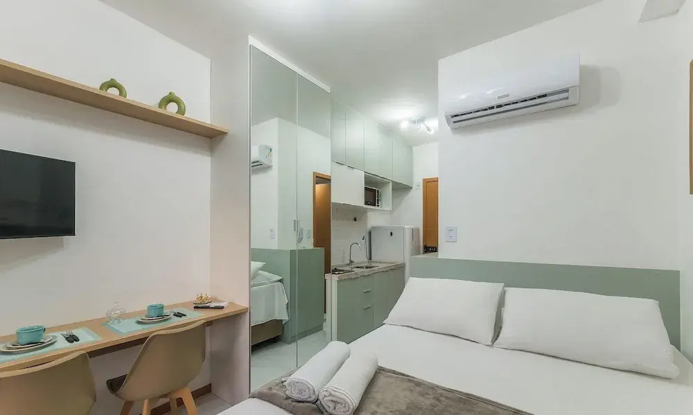 SMT - Building 750m From the Beach in Salvador