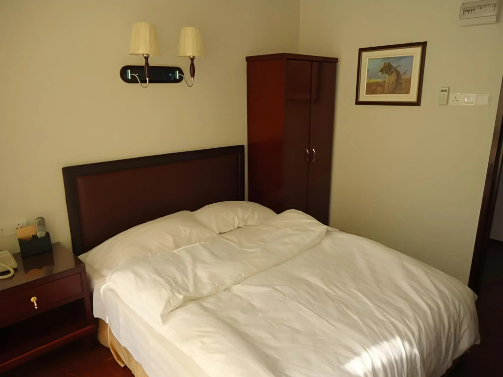 Aditya Hotel