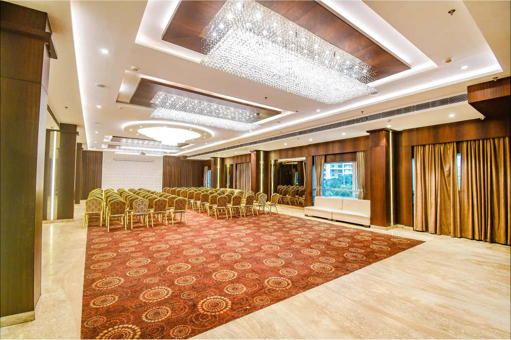 FabHotel Prime Karims